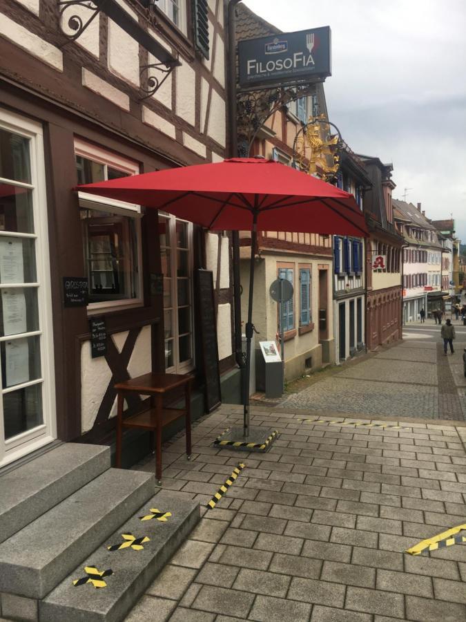Hotel Loewen Лар Экстерьер фото