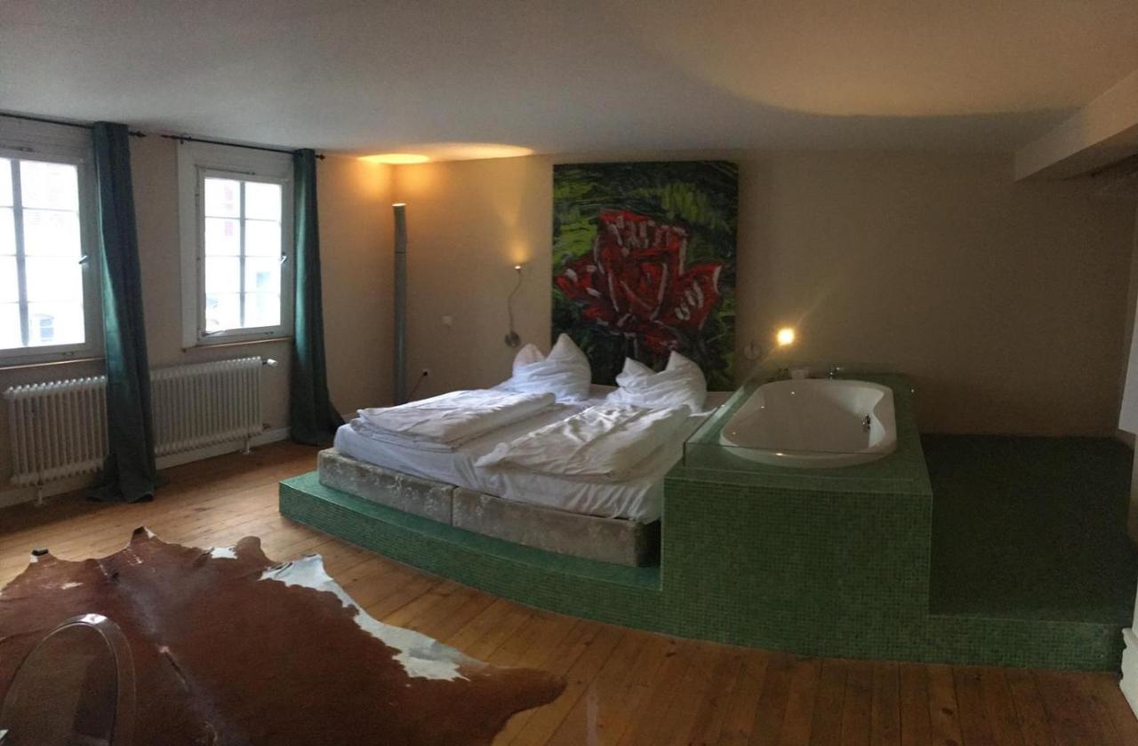 Hotel Loewen Лар Экстерьер фото