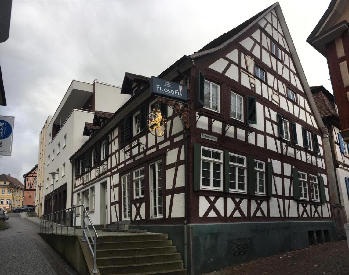 Hotel Loewen Лар Экстерьер фото